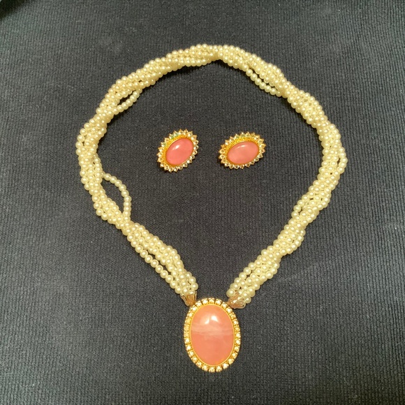 Matched Set of Retro Necklace and Earrings - Picture 1 of 5